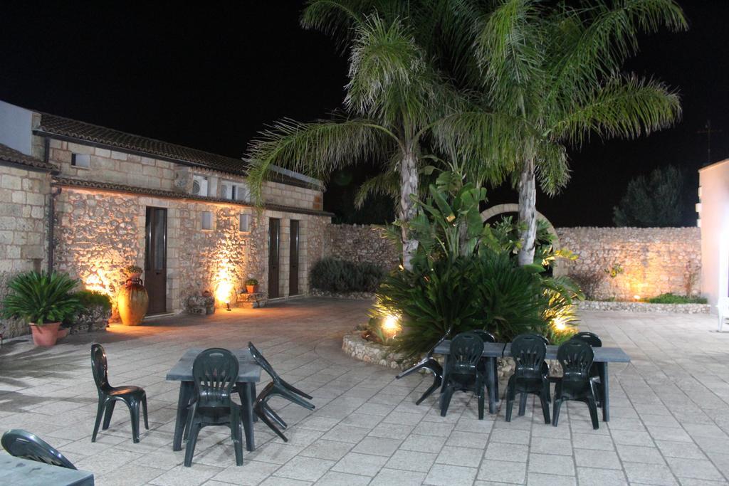 Azienda Agrituristica Masseria La Verna Patù Eksteriør billede