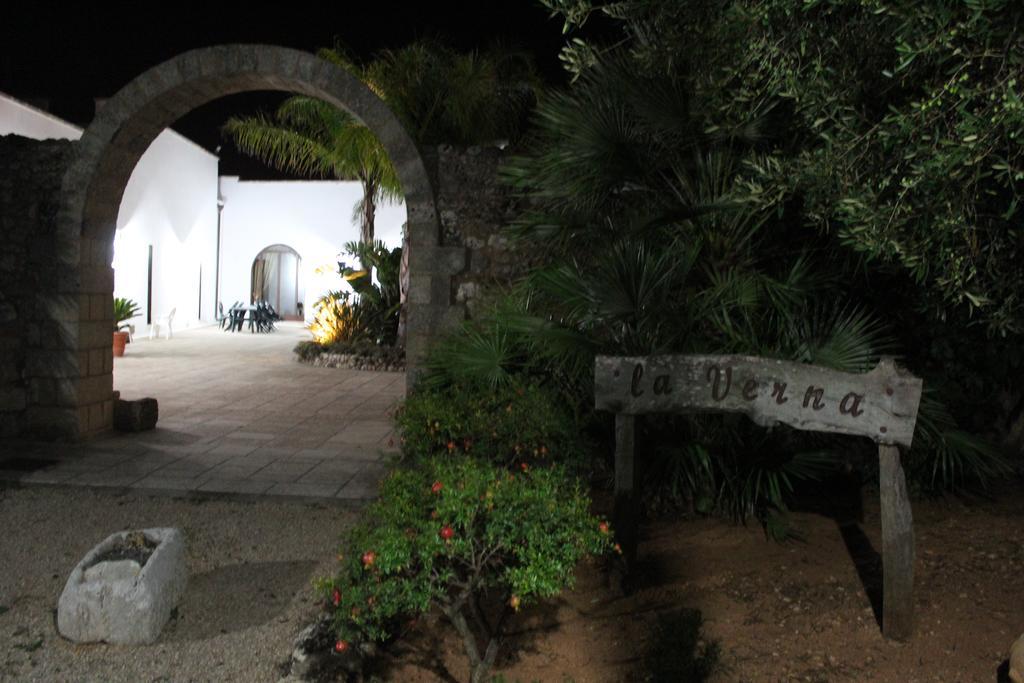 Azienda Agrituristica Masseria La Verna Patù Eksteriør billede
