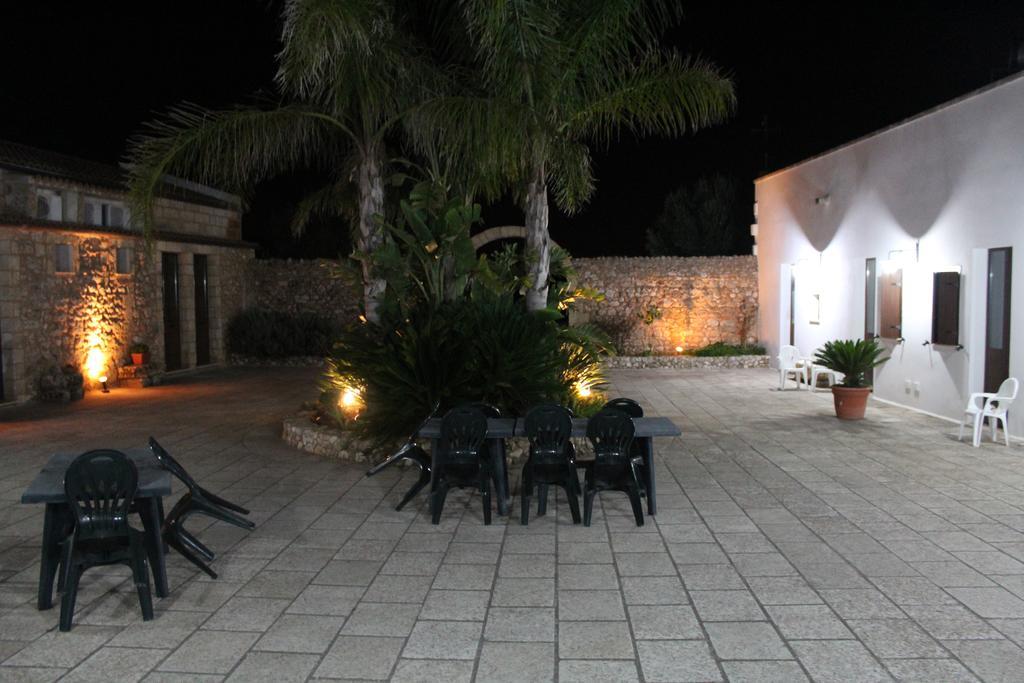 Azienda Agrituristica Masseria La Verna Patù Eksteriør billede
